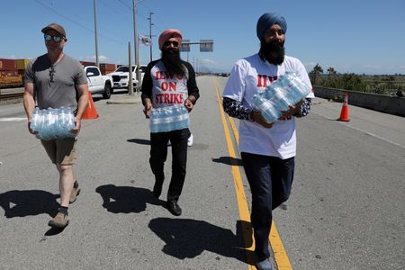 tagreuters.com2023binary_LYNXMPEJ650RZ-VIEWIMAGE