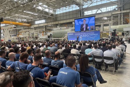 tagreuters.com2023binary_LYNXMPEJ690NI-VIEWIMAGE