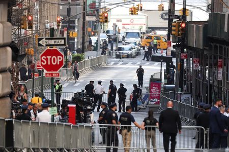 tagreuters.com2023binary_LYNXMPEJ3C0JX-VIEWIMAGE