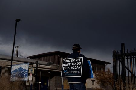 tagreuters.com2023binary_LYNXMPEJ3K0LQ-VIEWIMAGE