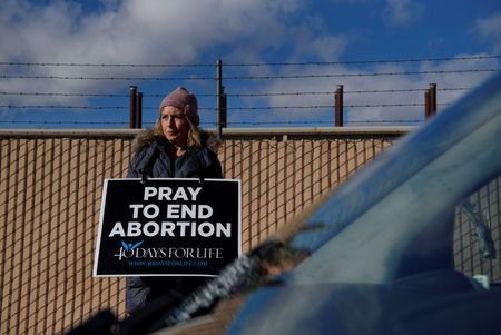 tagreuters.com2023binary_LYNXMPEJ3K0M6-VIEWIMAGE