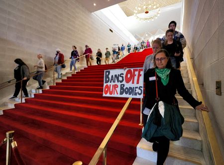 tagreuters.com2023binary_LYNXMPEJ4F0Y7-VIEWIMAGE