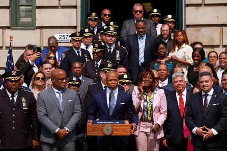 tagreuters.com2023binary_LYNXMPEJ6G0J6-VIEWIMAGE