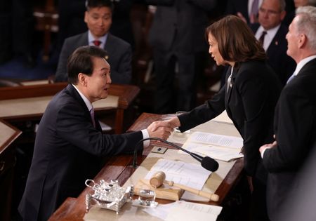 tagreuters.com2023binary_LYNXMPEJ3Q0S8-VIEWIMAGE