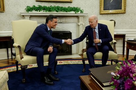 tagreuters.com2023binary_LYNXMPEJ4B0OP-VIEWIMAGE