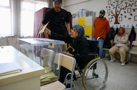 tagreuters.com2023binary_LYNXMPEJ4R04N-VIEWIMAGE