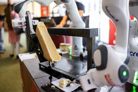 tagreuters.com2023binary_LYNXMPEJ650GV-VIEWIMAGE