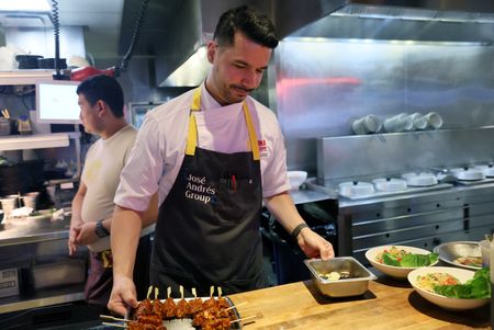 tagreuters.com2023binary_LYNXMPEJ6J0O0-VIEWIMAGE